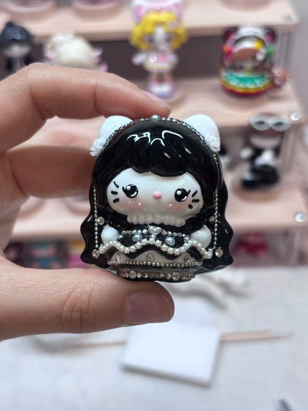 Painting bead, 100% handmade Kitty girl