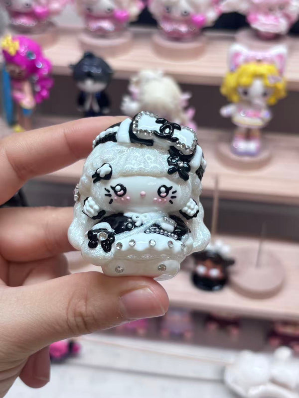 Painting bead 100% handmade (black & white)